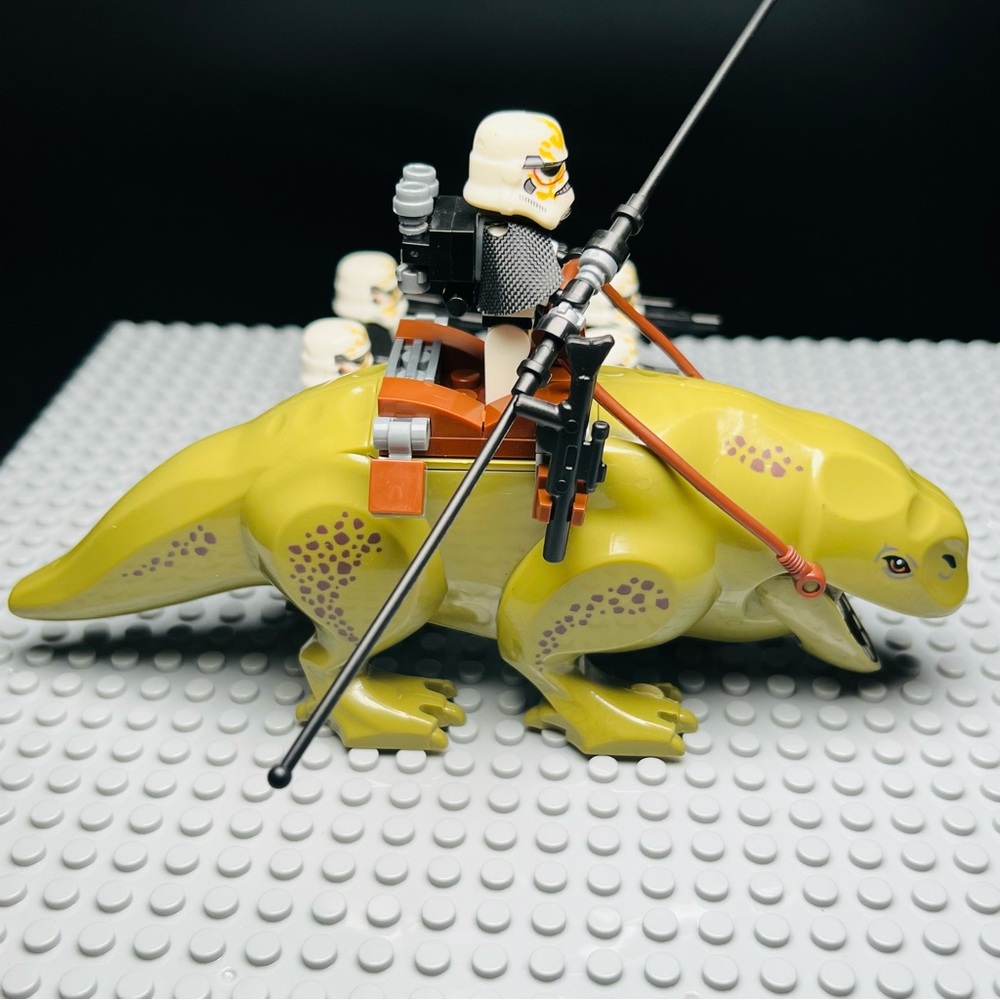 Desert Troopers + Dewback Star Wars Minifigures - Picture 3 of 4